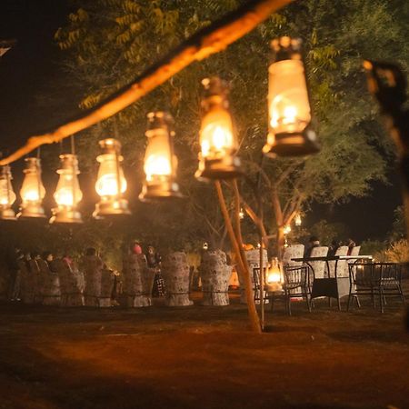 Guldaar Sariska - A Luxury Forest Resort Tehla Bagian luar foto