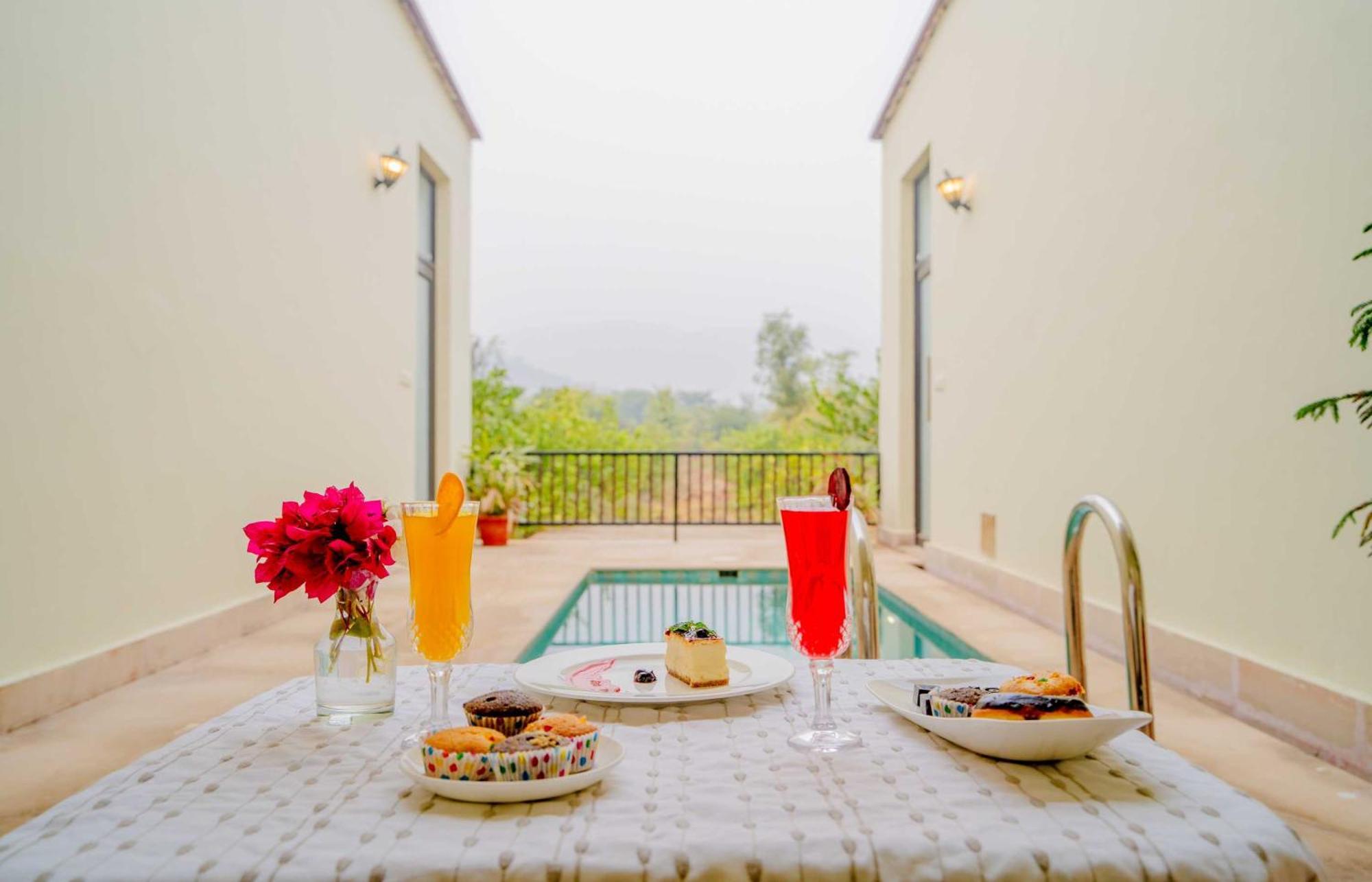 Guldaar Sariska - A Luxury Forest Resort Tehla Bagian luar foto